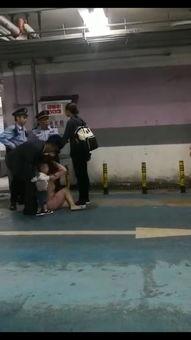 浦东警察吃瓜事件视频,网络热议背后的真相与反思